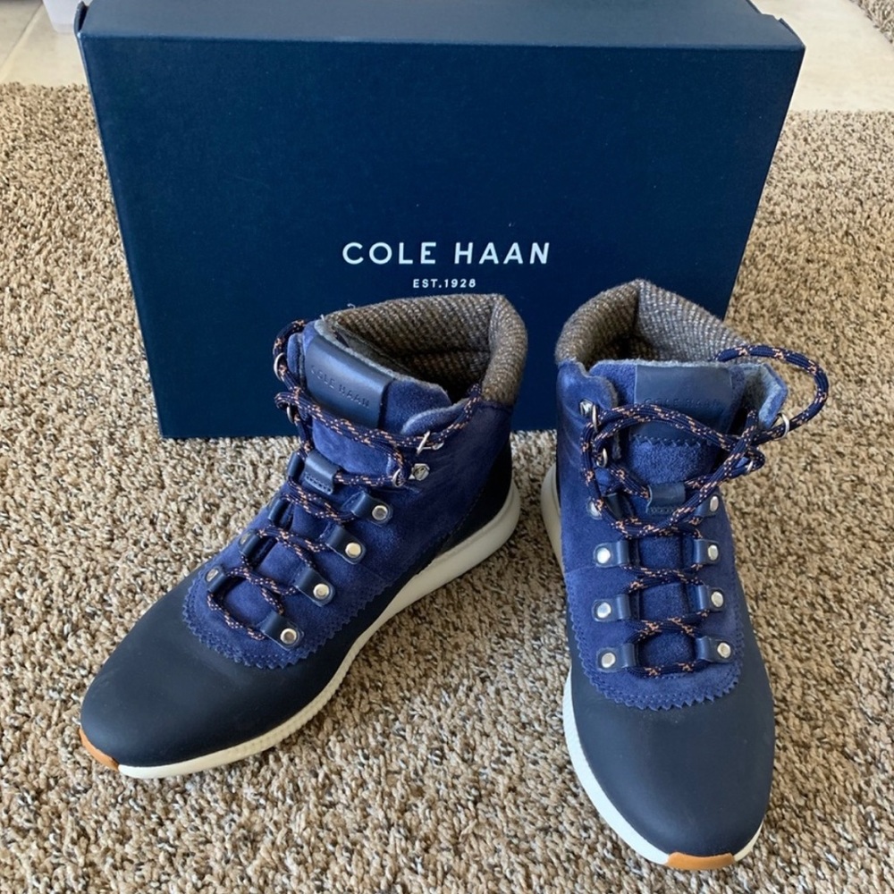 COLE HAAN WOMEN’S ZERØGRAND WATERPROOF HIKING BOOTS